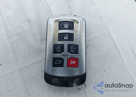 2015 Toyota Sienna Se 8 Passenger из США, поврежденный, VIN 5TDXK3DC7FS560070